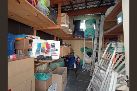 Casa à venda com 250m², 3 quartos e sem vaga