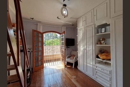 Casa à venda com 250m², 3 quartos e sem vaga