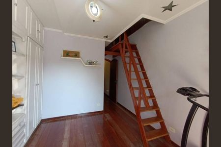 Casa à venda com 250m², 3 quartos e sem vaga