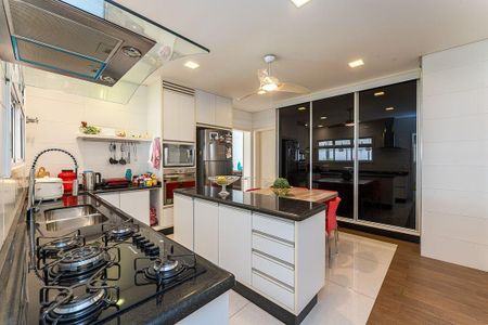 Casa à venda com 468m², 5 quartos e 2 vagas