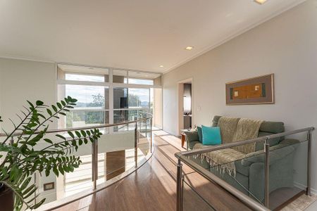 Casa à venda com 468m², 5 quartos e 2 vagas