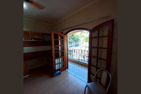 Casa à venda com 205m², 3 quartos e 4 vagas