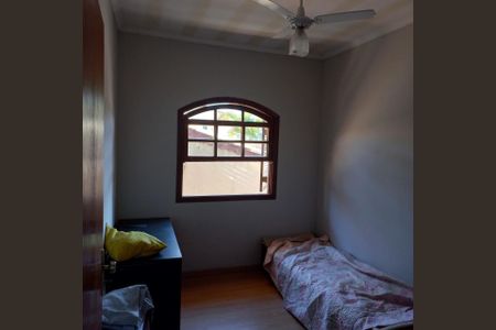 Casa à venda com 205m², 3 quartos e 4 vagas