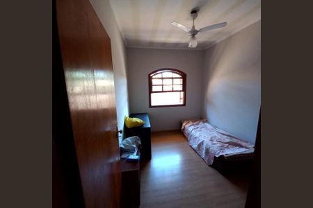 Casa à venda com 205m², 3 quartos e 4 vagas