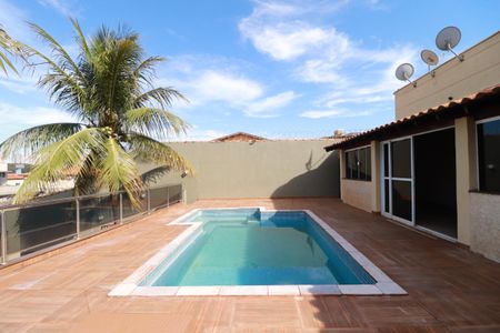 Casa para alugar com 200m², 2 quartos e 6 vagasPiscina 