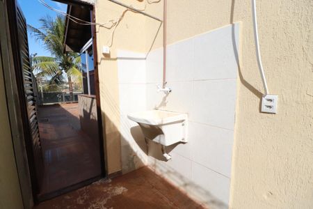 Casa para alugar com 200m², 2 quartos e 6 vagasÁrea de serviço 