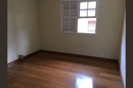 Casa à venda com 300m², 3 quartos e 4 vagas