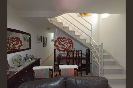 Casa à venda com 100m², 3 quartos e 2 vagas