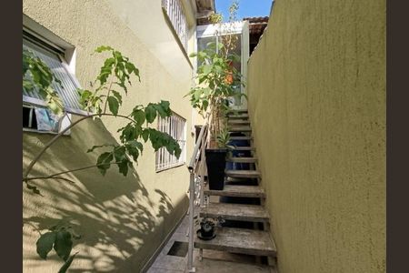 Casa à venda com 100m², 3 quartos e 2 vagas