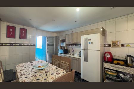 Casa para alugar com 54m², 2 quartos e 1 vaga Casa para alugar com 54m², 2 quartos e 1 vagaCozinha