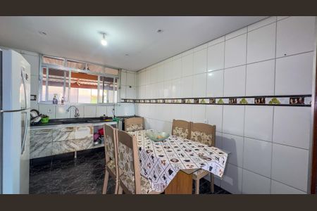 Casa para alugar com 54m², 2 quartos e 1 vaga