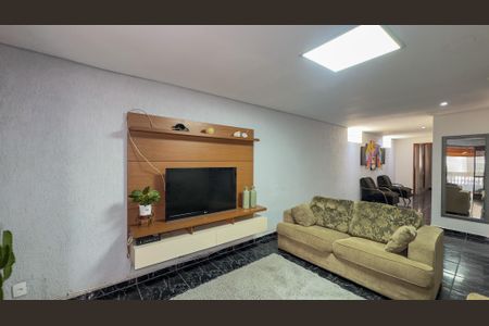 Casa para alugar com 2 quartos, 54m² em Jardim Sandra, São Paulo