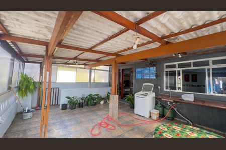 Casa para alugar com 54m², 2 quartos e 1 vaga