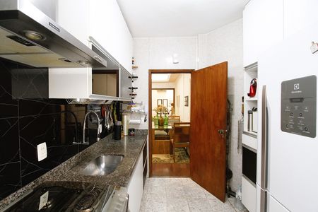 Apartamento para alugar com 104m², 3 quartos e 2 vagasCozinha