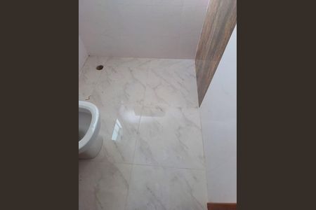 Casa à venda com 180m², 3 quartos e 5 vagas