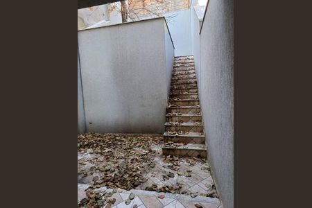 Casa à venda com 180m², 3 quartos e 5 vagas