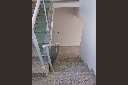 Casa à venda com 180m², 3 quartos e 5 vagas