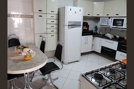 Casa à venda com 430m², 4 quartos e 4 vagas