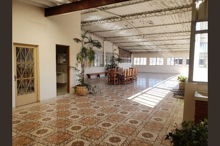 Casa à venda com 430m², 4 quartos e 4 vagas