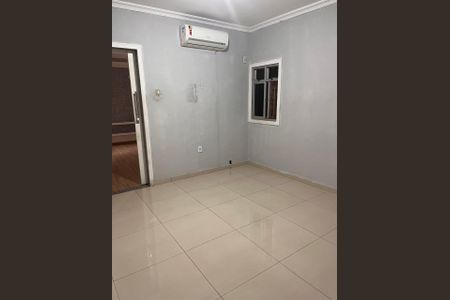 Quarto de casa para alugar com 3 quartos, 228m² em Vila Leopoldina, Duque de Caxias