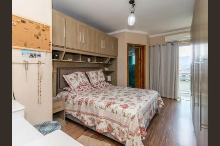 Casa à venda com 110m², 3 quartos e 2 vagas