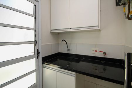 Casa de condomínio para alugar com 90m², 3 quartos e 2 vagasLavanderia