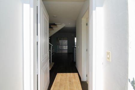 Casa de condomínio para alugar com 90m², 3 quartos e 2 vagasEntrada