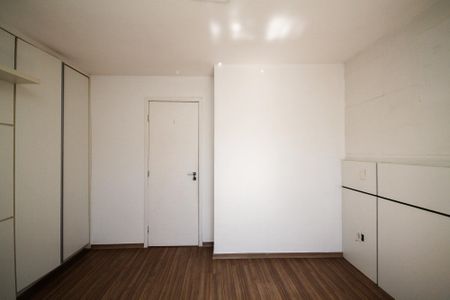 Casa de condomínio para alugar com 90m², 3 quartos e 2 vagasSuíte