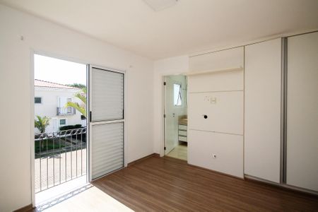 Casa de condomínio para alugar com 90m², 3 quartos e 2 vagasSuíte