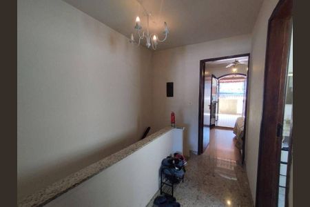 Casa à venda com 140m², 2 quartos e 2 vagas
