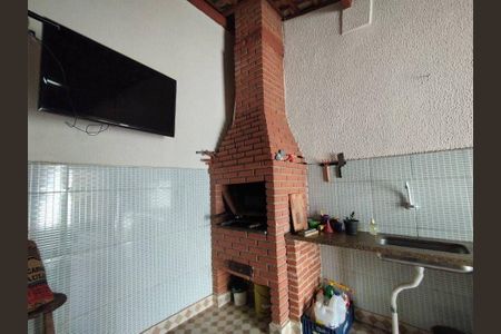 Casa à venda com 140m², 2 quartos e 2 vagas