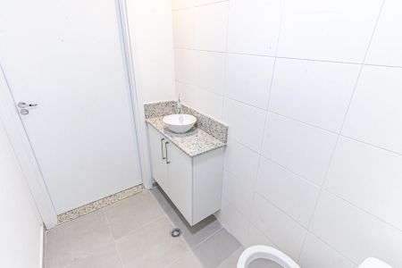 Apartamento para alugar com 36m², 2 quartos e sem vaga Apartamento para alugar com 36m², 2 quartos e sem vagaBanheiro