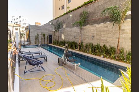 Apartamento para alugar com 36m², 2 quartos e sem vaga Apartamento para alugar com 36m², 2 quartos e sem vagaÁrea comum - Piscina
