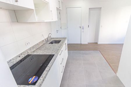 Apartamento para alugar com 36m², 2 quartos e sem vaga Apartamento para alugar com 36m², 2 quartos e sem vagaCozinha e Área de Serviço