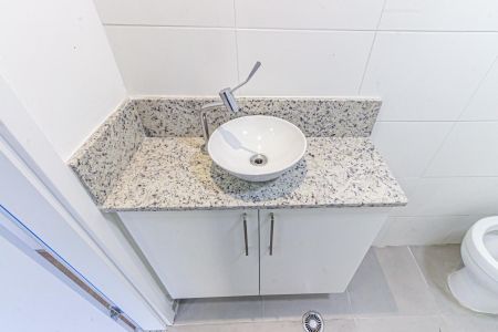 Apartamento para alugar com 36m², 2 quartos e sem vaga Apartamento para alugar com 36m², 2 quartos e sem vagaBanheiro