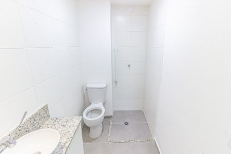Apartamento para alugar com 36m², 2 quartos e sem vaga Apartamento para alugar com 36m², 2 quartos e sem vagaBanheiro