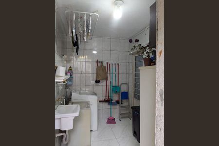 Casa à venda com 206m², 2 quartos e 2 vagas