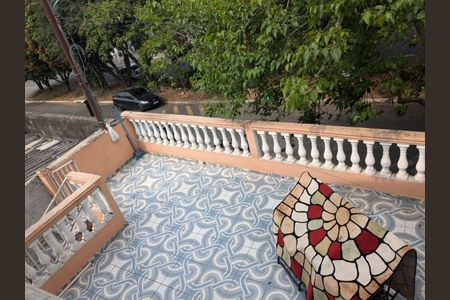 Casa à venda com 206m², 2 quartos e 2 vagas
