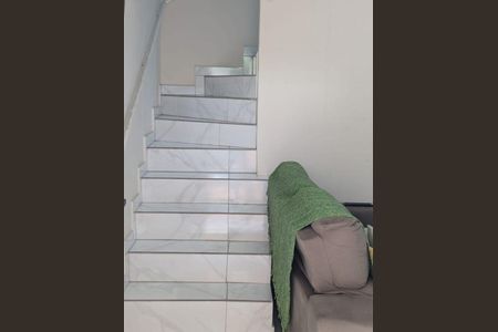 Casa à venda com 206m², 2 quartos e 2 vagas