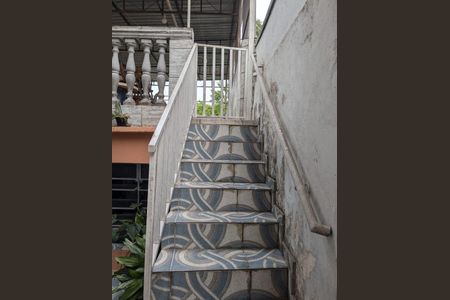 Casa à venda com 206m², 2 quartos e 2 vagas