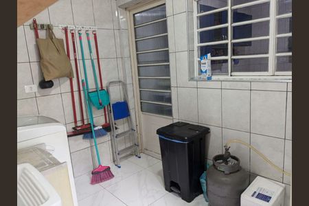 Casa à venda com 206m², 2 quartos e 2 vagas