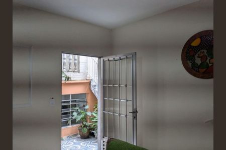 Casa à venda com 206m², 2 quartos e 2 vagas
