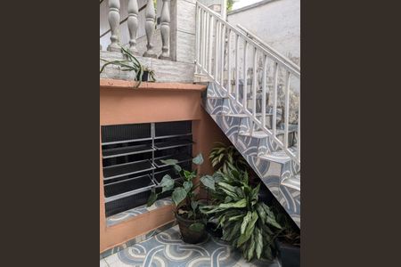 Casa à venda com 206m², 2 quartos e 2 vagas