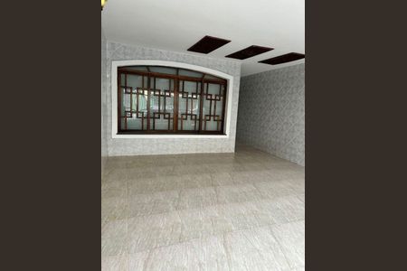 Casa à venda com 2 quartos, 225m² em Vila Ema, São Paulo