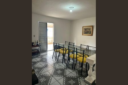 Casa à venda com 2 quartos, 225m² em Vila Ema, São Paulo