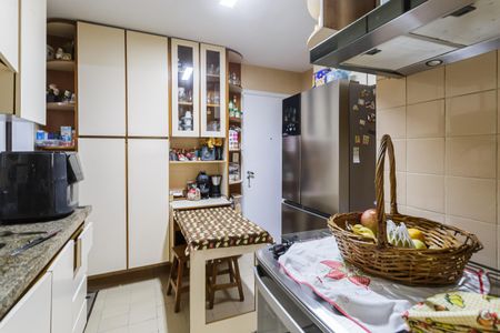 Apartamento à venda com 100m², 4 quartos e 1 vaga Apartamento à venda com 100m², 4 quartos e 1 vagaCozinha