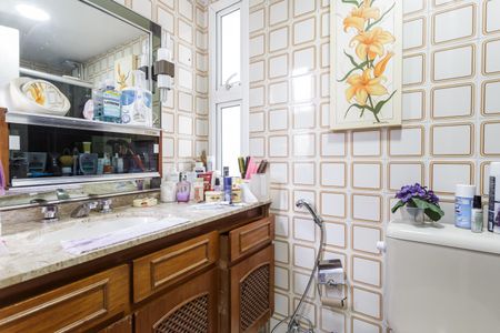Apartamento à venda com 100m², 4 quartos e 1 vaga Apartamento à venda com 100m², 4 quartos e 1 vagaBanheiro da Suíte