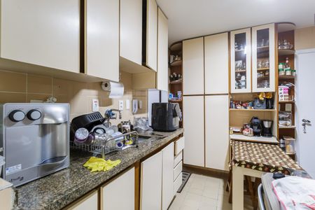 Apartamento à venda com 100m², 4 quartos e 1 vaga Apartamento à venda com 100m², 4 quartos e 1 vagaCozinha