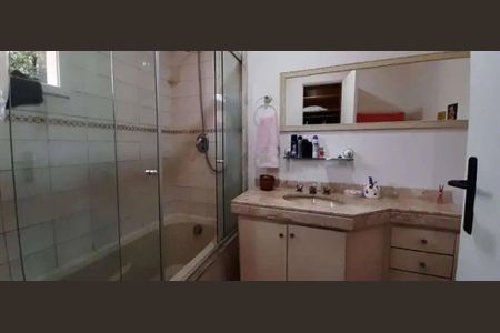 Casa à venda com 308m², 4 quartos e 4 vagas