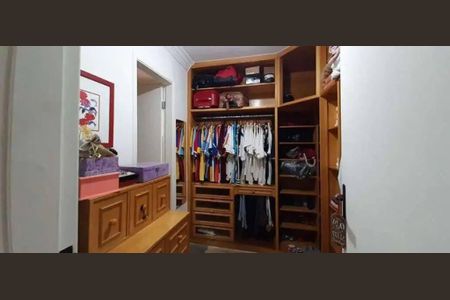 Casa à venda com 308m², 4 quartos e 4 vagas
